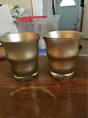 Small gold vases wedding decor thumbnail
