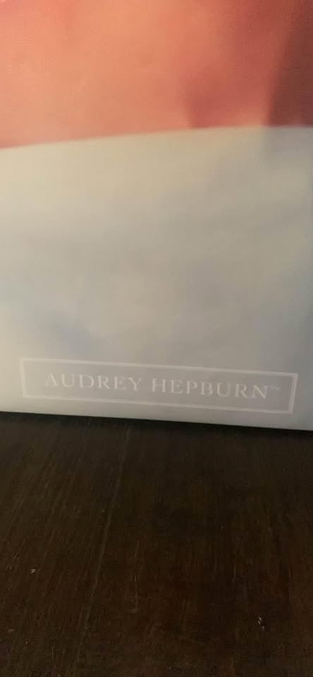 Audrey Hepburn art - photo 2