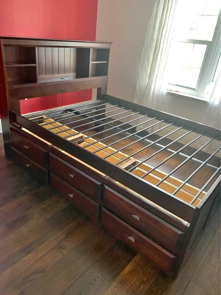 Full/Double Bed with Storage and USB