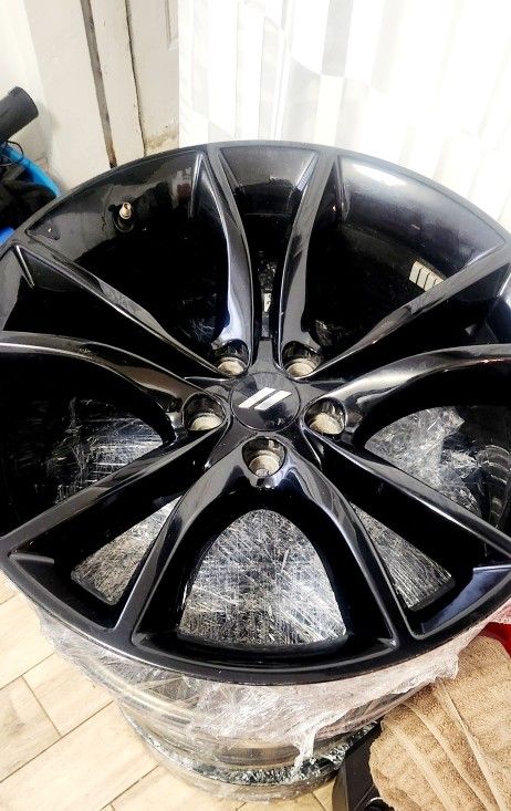 Black Shinny Rims