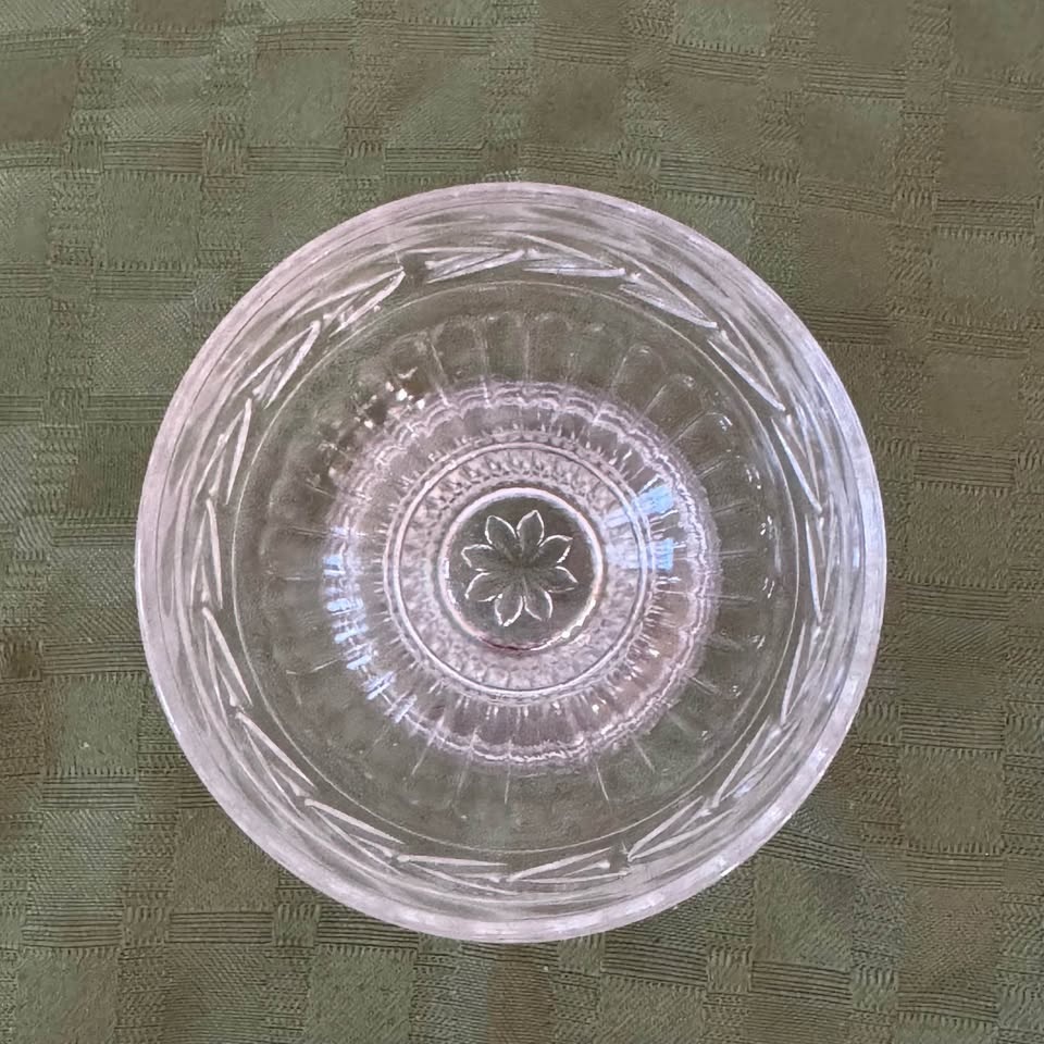 Vintage pressed glass dessert cup - photo 3