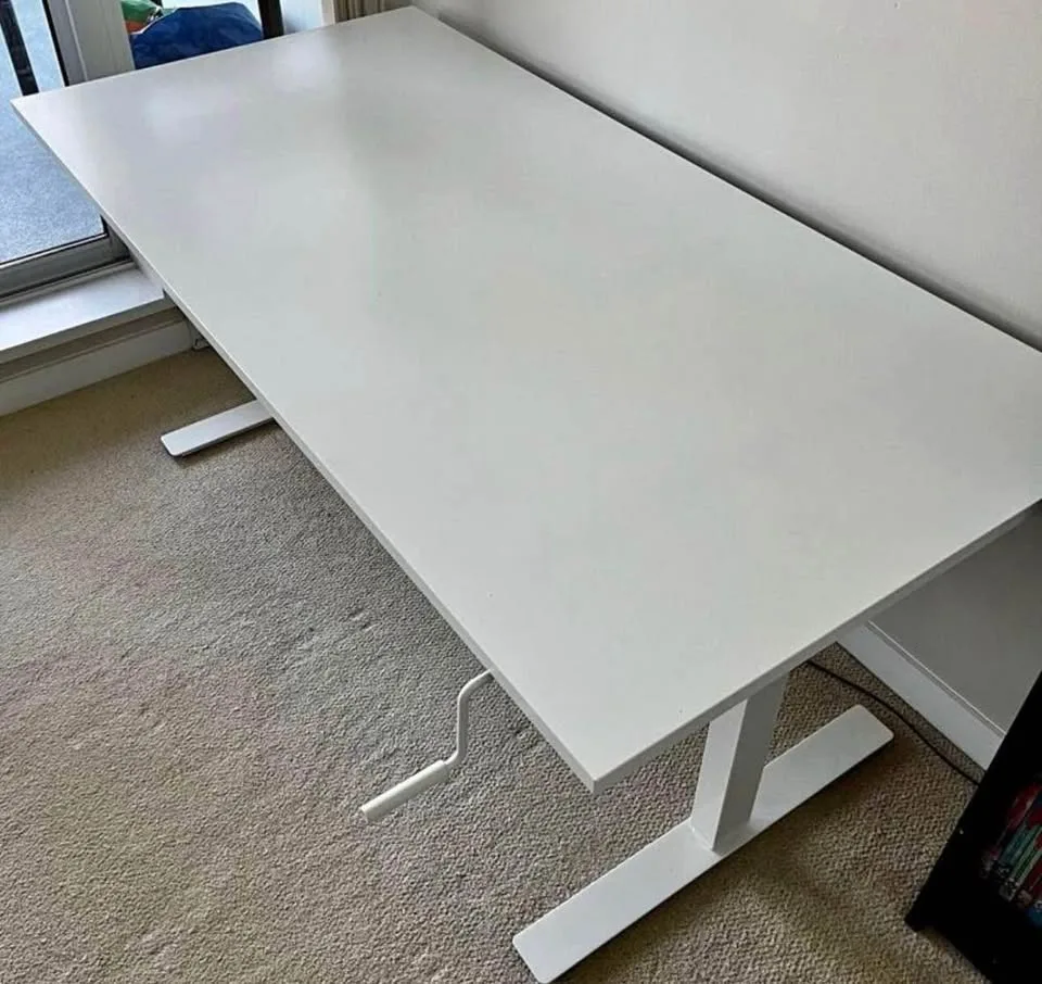 IKEA SKARSTA Adjustable Sit / Stand Desk image indicator(2)