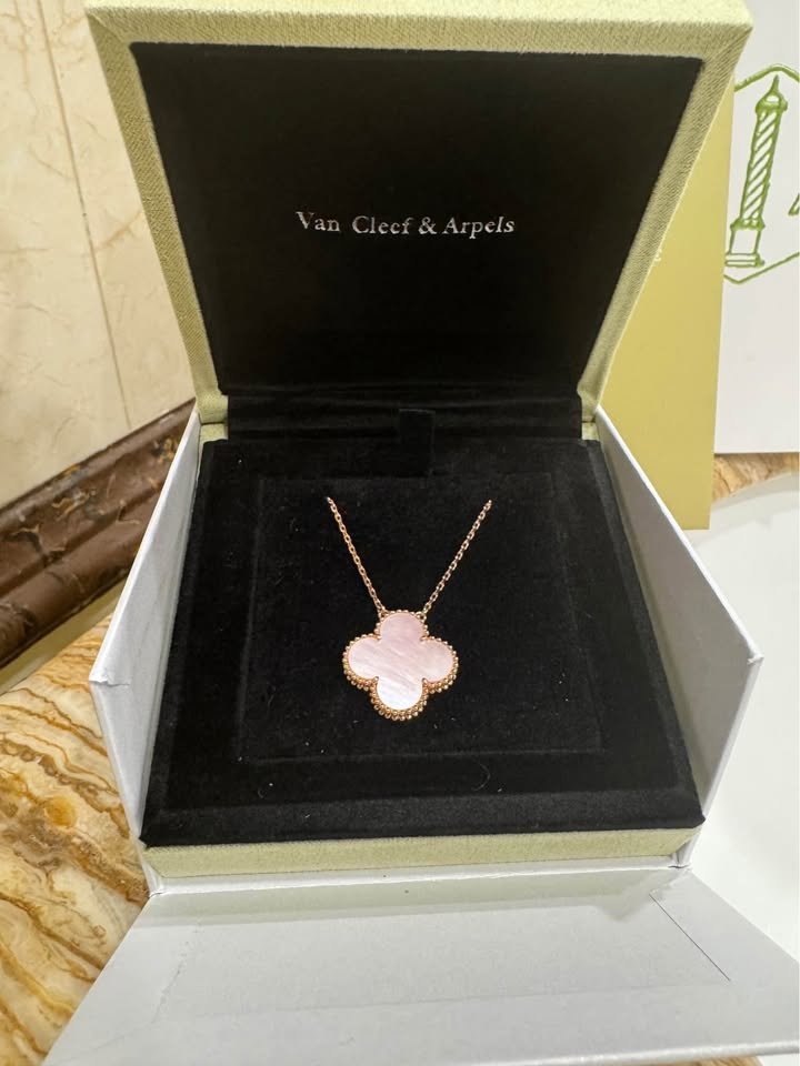 VCA SINGLE MAGIC Necklace 18k Rose Gold Pink Stone Box Bag Cards - photo 2
