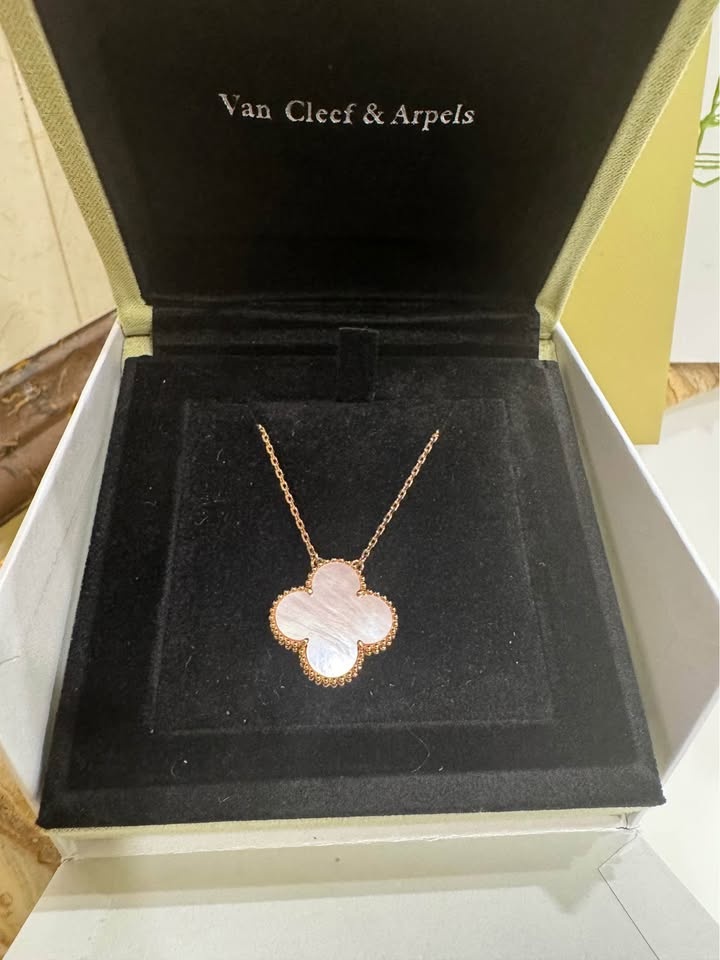 VCA SINGLE MAGIC Necklace 18k Rose Gold Pink Stone Box Bag Cards - photo 3