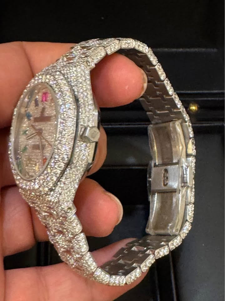 AP WOMENS MOISSANITE 36 mm watch - Passes diamond tester. - photo 3