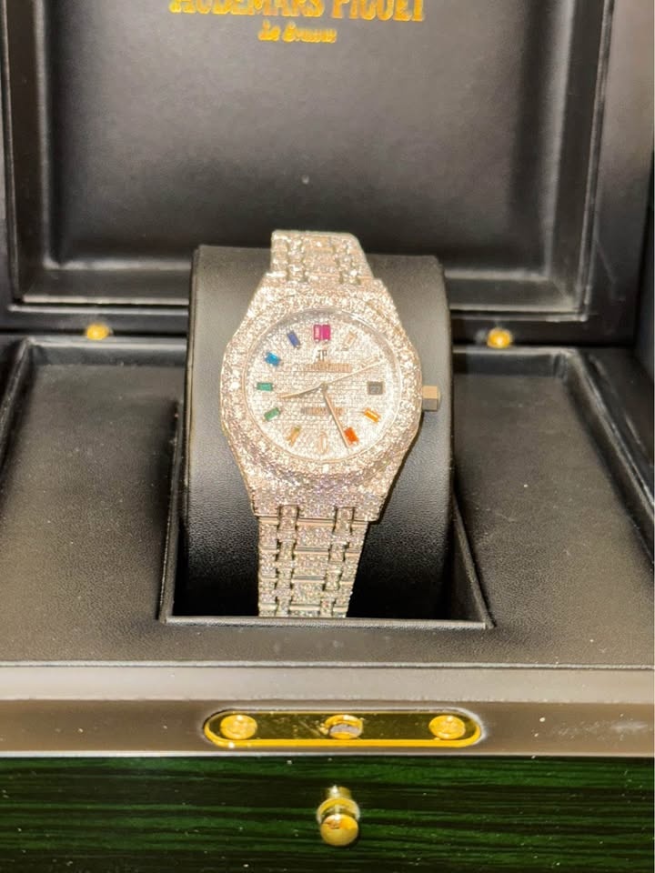 AP WOMENS MOISSANITE 36 mm watch - Passes diamond tester. - photo 5