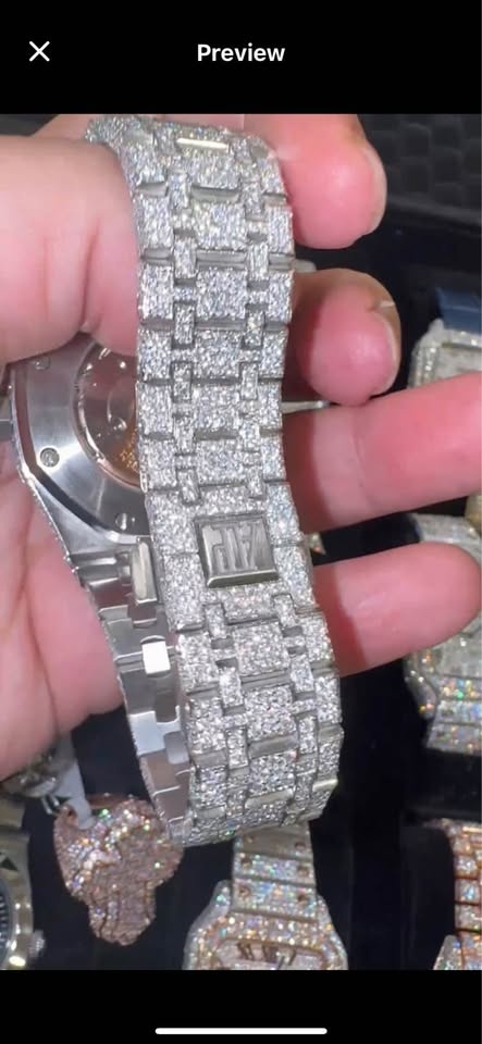 AP Moissanite Watch - all white - VVS1 - passes diamond tester - photo 3