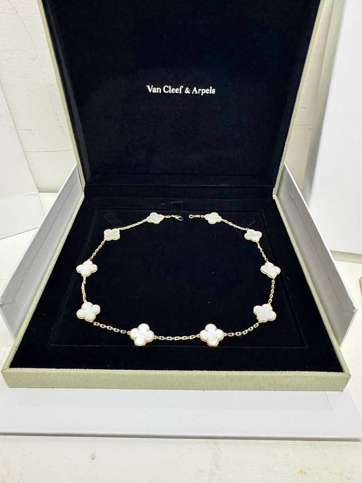 New Van Cleef VCA Mother of Pearl Clover 18k gold Necklace