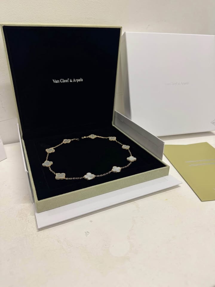 New Van Cleef VCA Mother of Pearl Clover 18k gold Necklace - photo 2