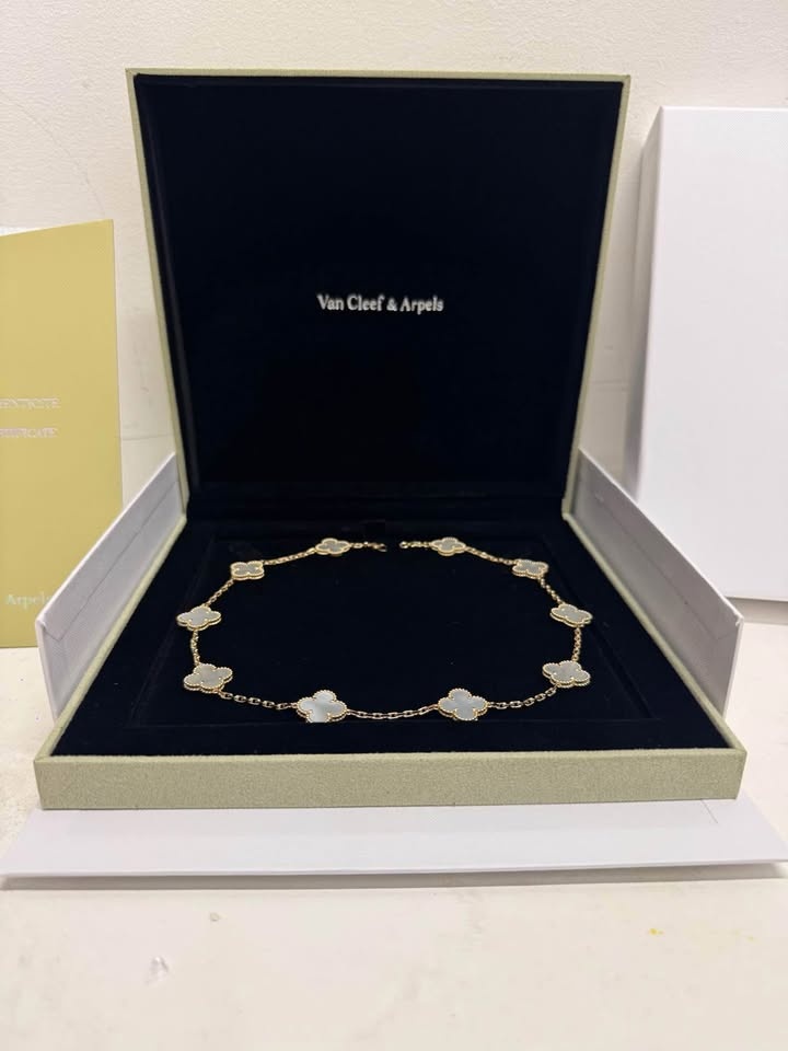 New Van Cleef VCA Mother of Pearl Clover 18k gold Necklace - photo 4