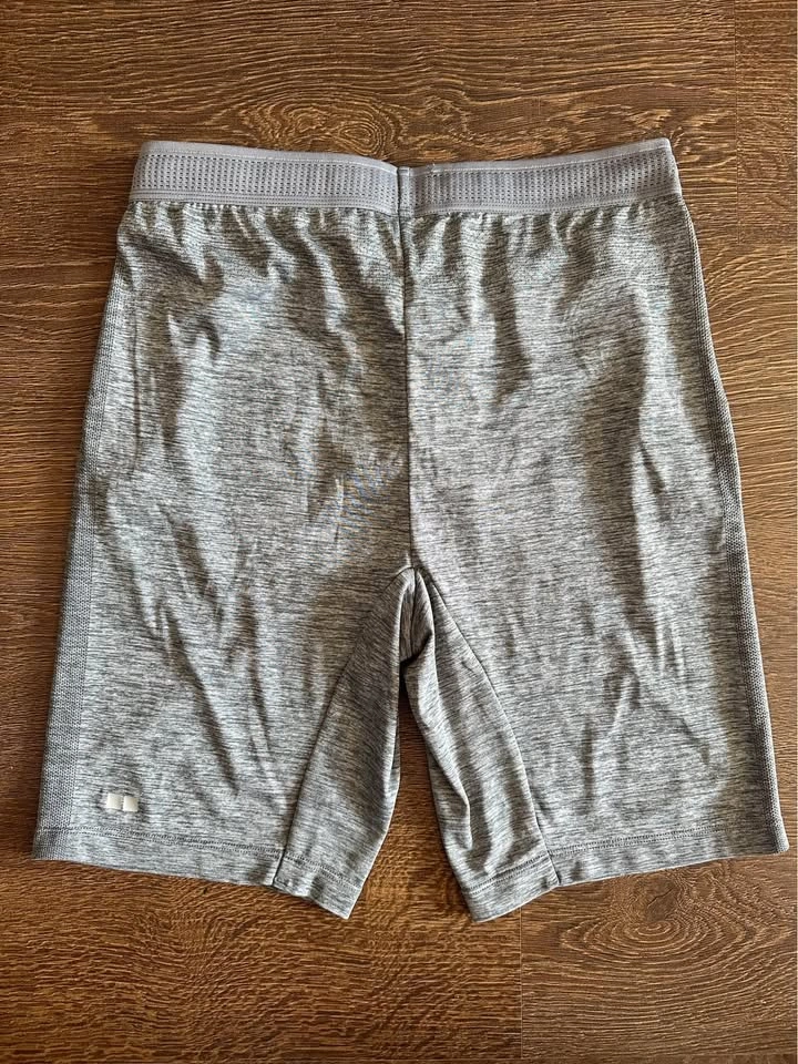 Uniqlo Men’s Shorts - Brand New - Size M - photo 4