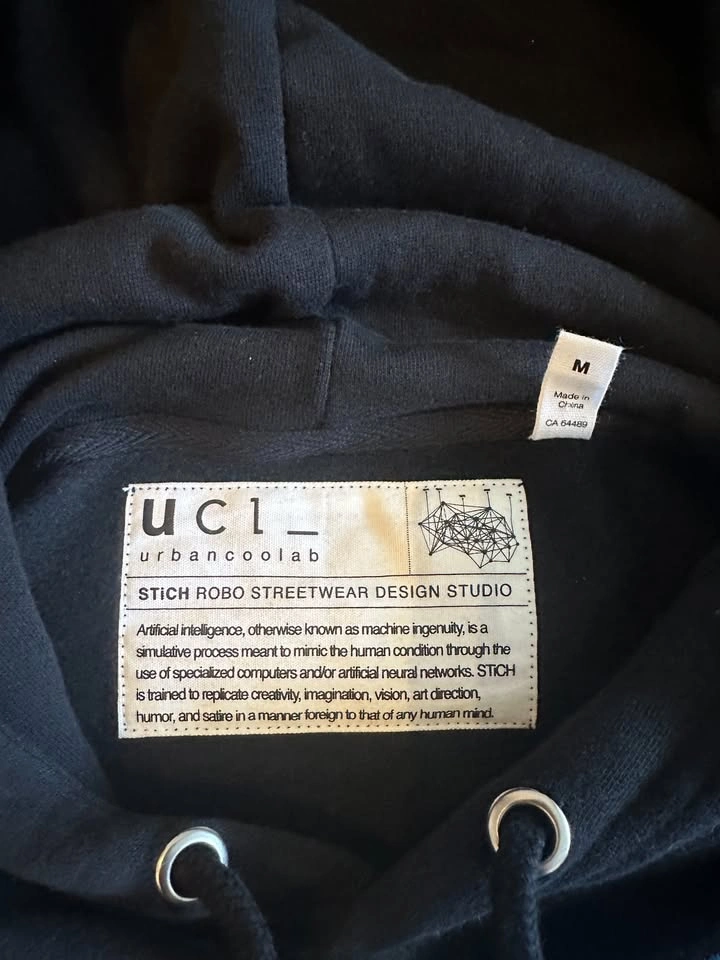 NWT UrbanCooLab Lemonardo Black Hoodie - photo 3