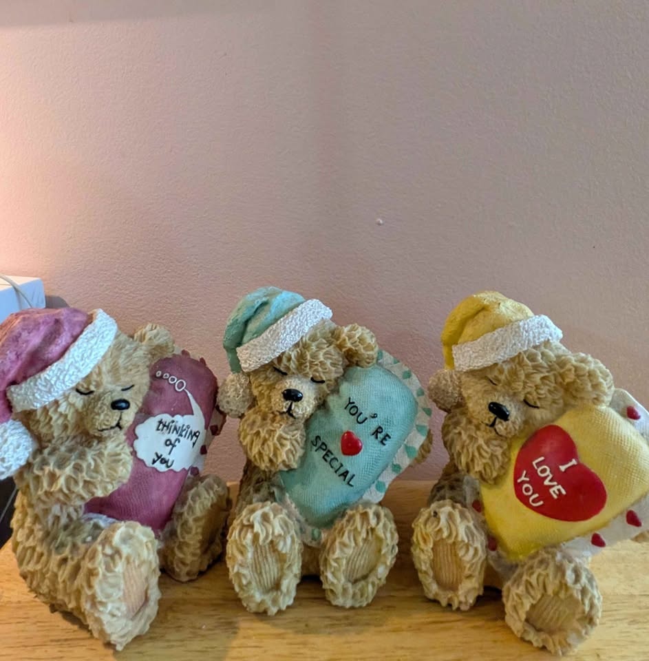 3 Bears Figurine/Coin Bank