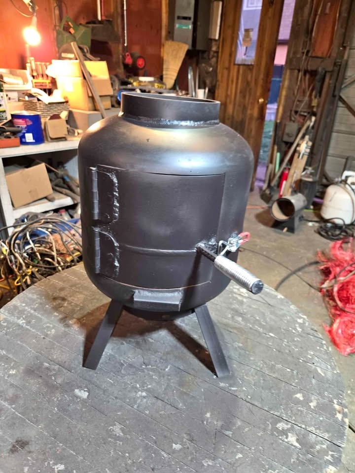 Ice hut Stoves