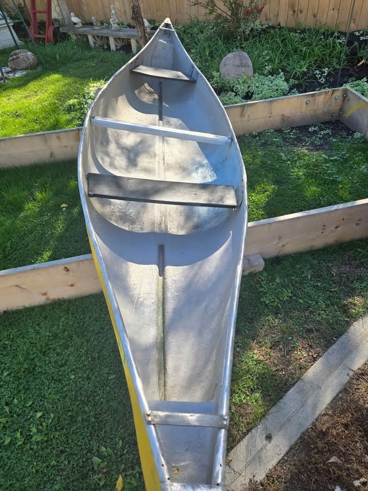 14 foot canoe - photo 3