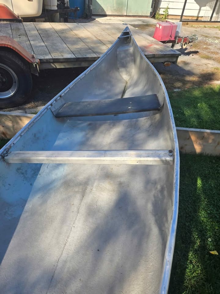 14 foot canoe - photo 5