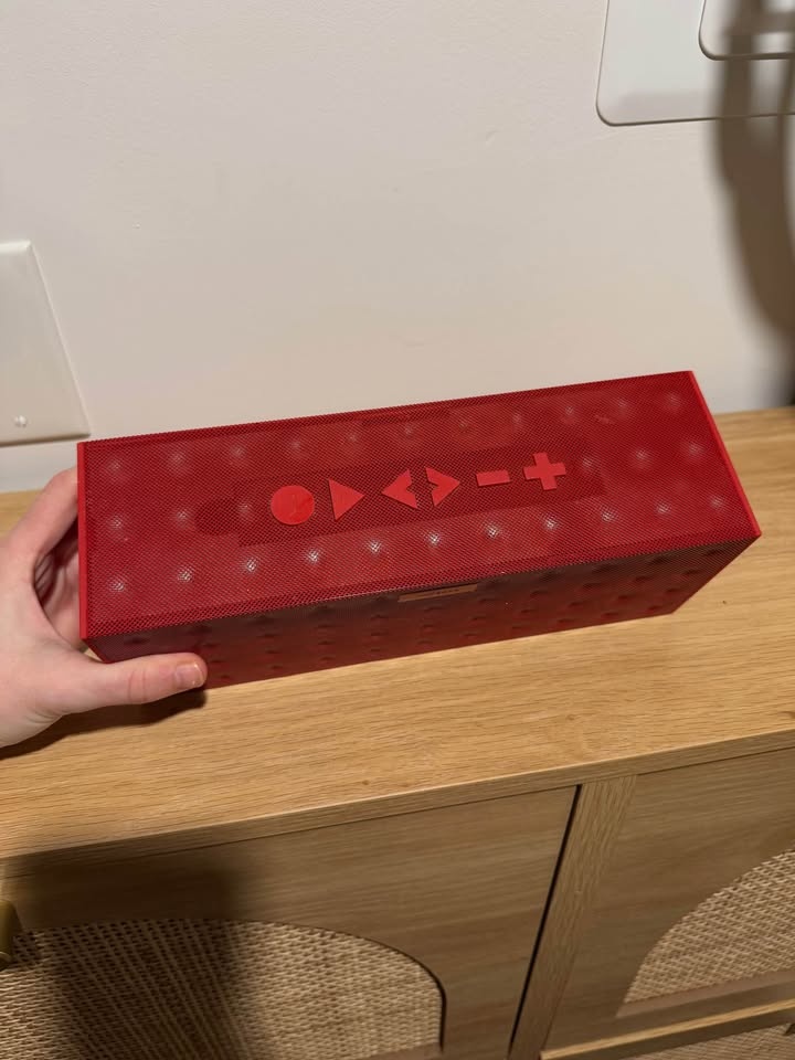 Red Jawbone Jambox Bluetooth Speaker - photo 2