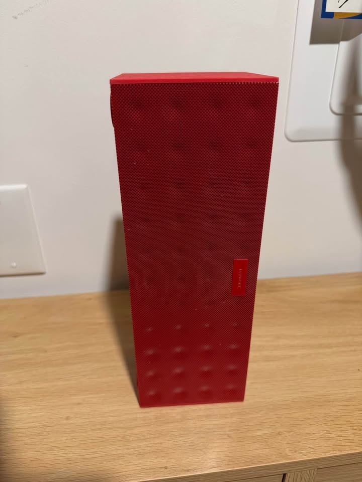 Red Jawbone Jambox Bluetooth Speaker - photo 3