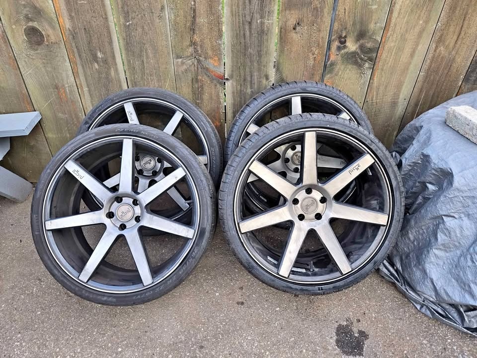 22" Niche Rims and Pirelli Tires
