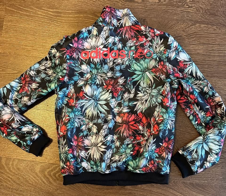 Woman's Adidas Neo Reversible Jacket - Size S - photo 4
