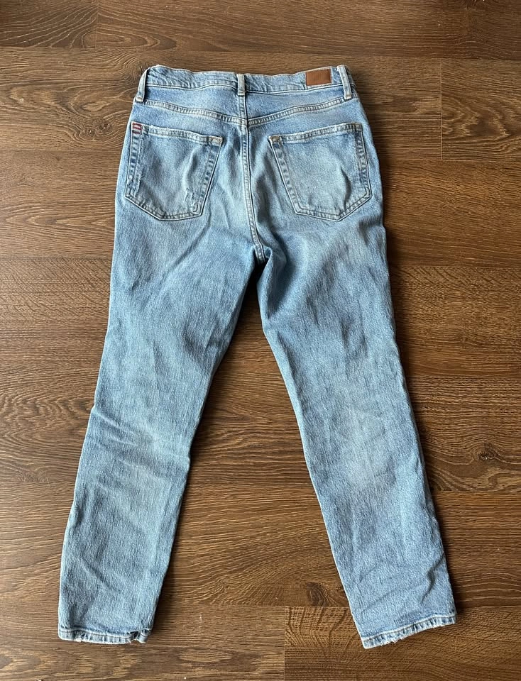 BDG Ripped High Rise Straight Jeans - Size 28 - photo 2