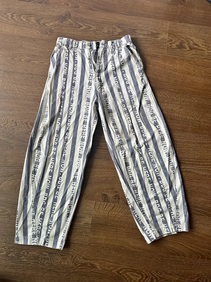 BDG 90's High Rise Baggy Jeans - Size 27