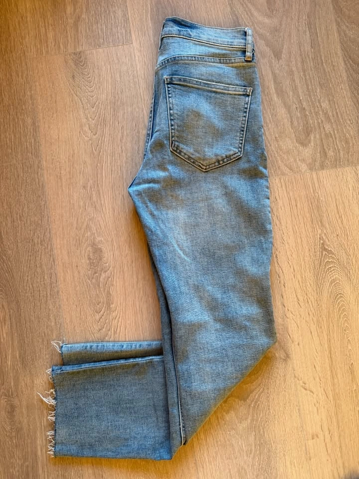 Women's Gap High Waist Straight Jeans - Size 26 - photo 4