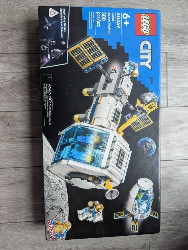Lego Lunar Space Station Sealed (discontinued) Set #6049