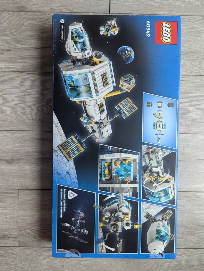 Lego Lunar Space Station Sealed (discontinued) Set #6049 - photo 3