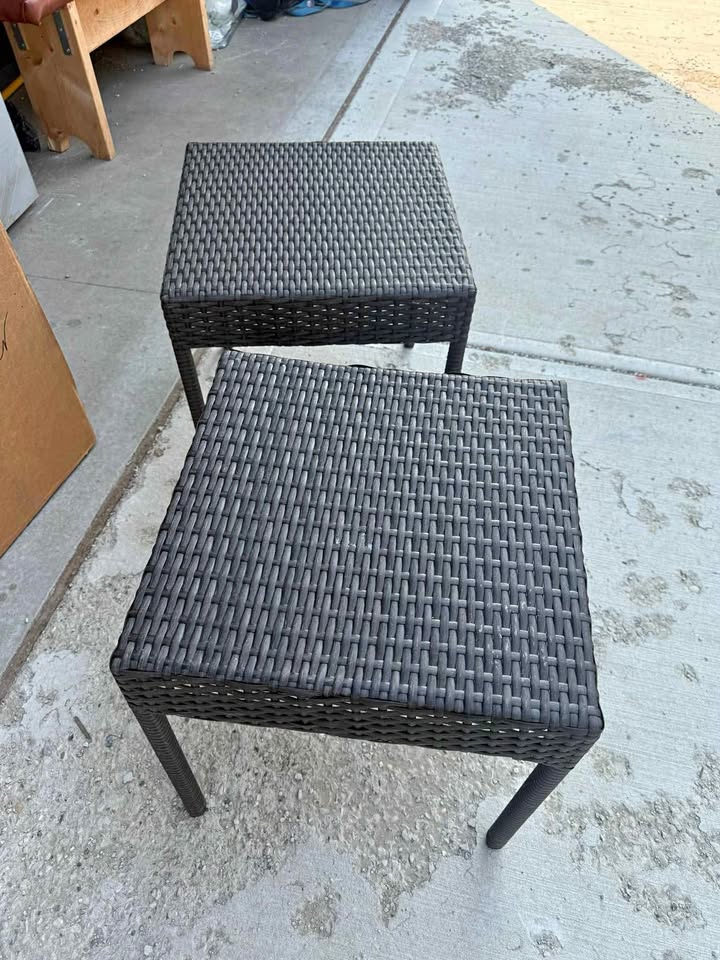 Allan & Roth outdoor patio stools