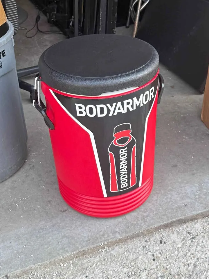 Bodyarmor 10 gallon sideline cooler. thumbnail
