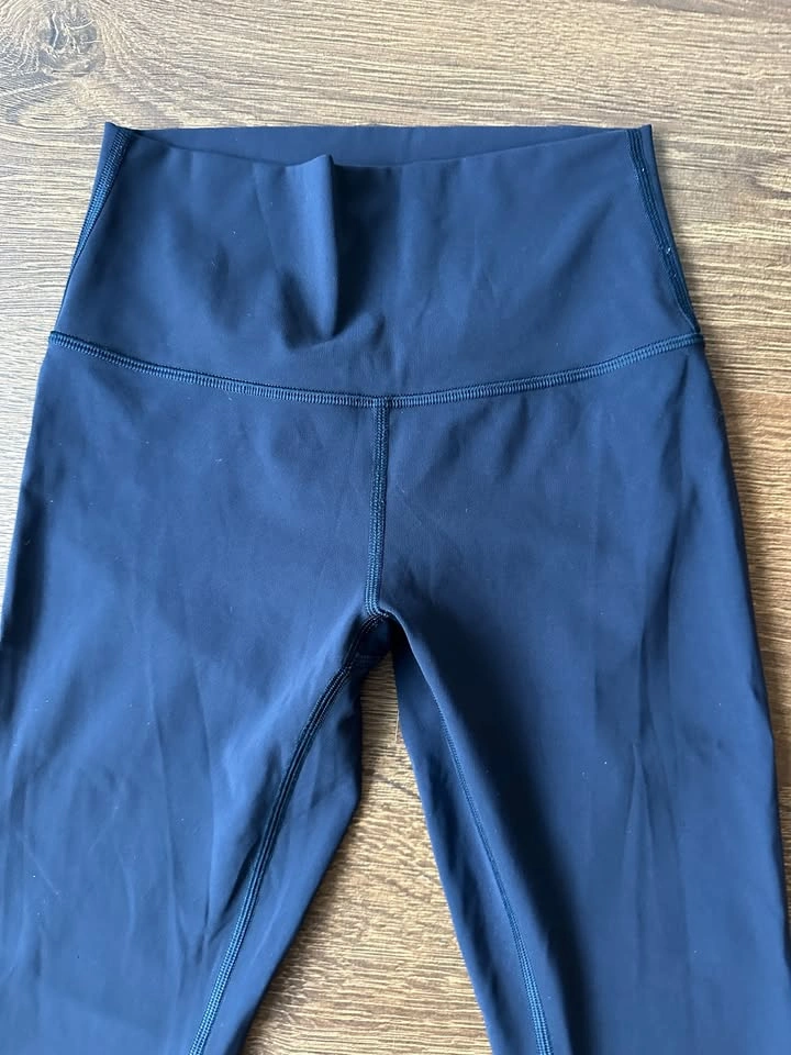 Lululemon Wunder Train High-Rise Tights 25" - Size 4 - photo 3