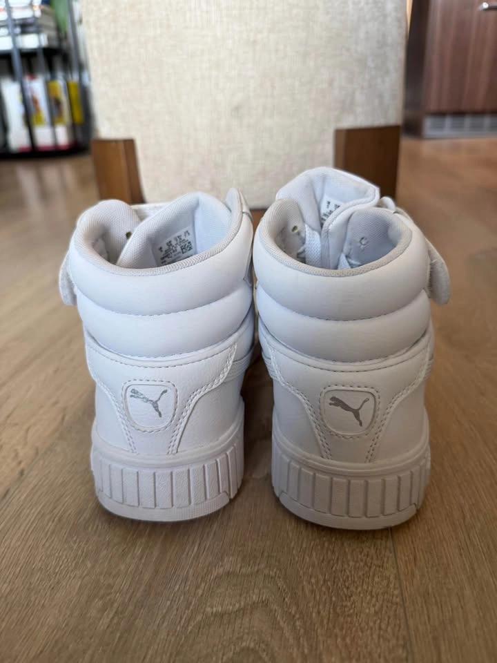 Puma Carina 2.0 White Sneakers - Size 7.5 - photo 3