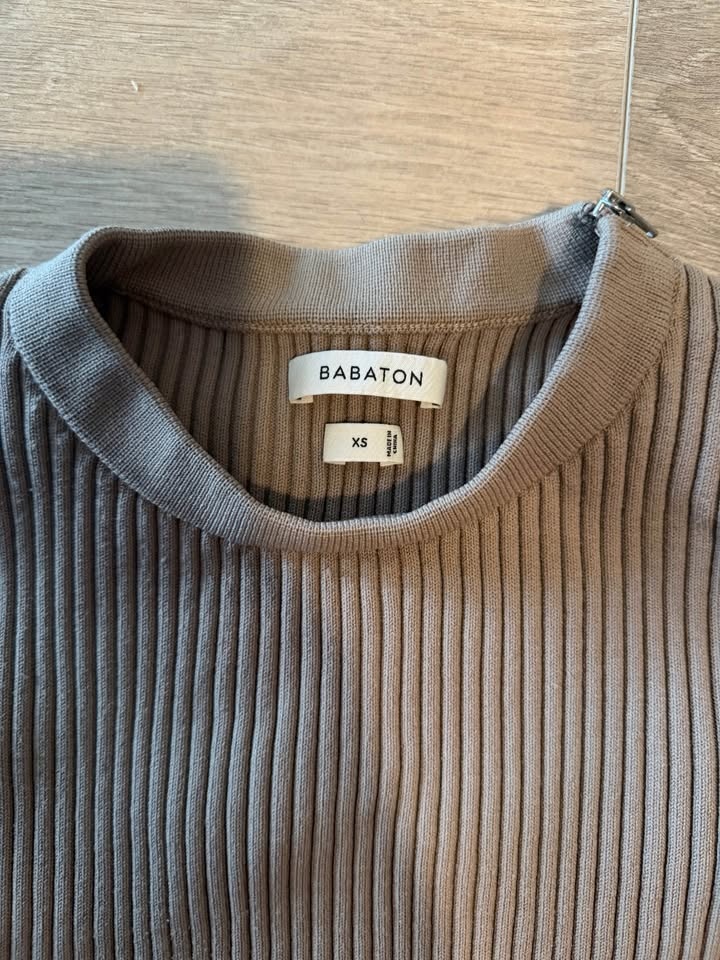 Babaton Ribbed Sweater - Size XS - photo 2