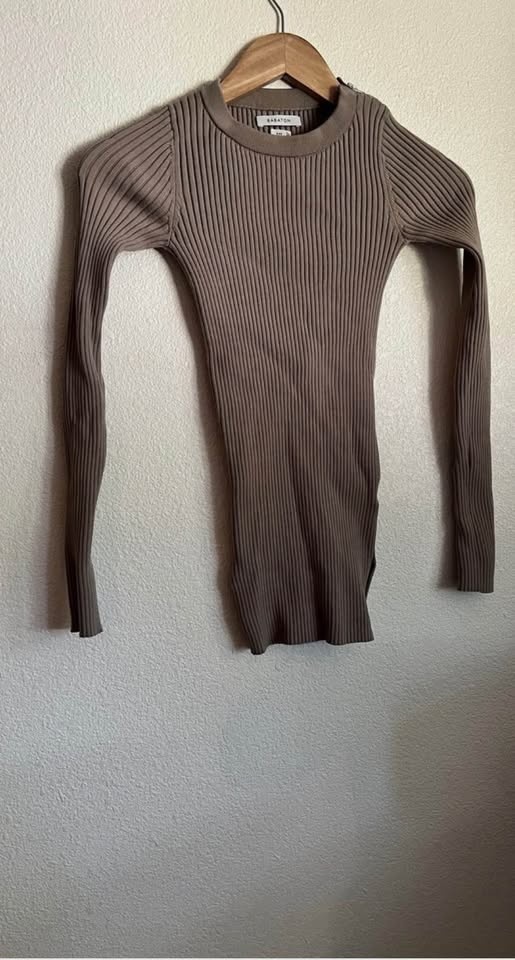 Babaton Ribbed Sweater - Size XS - photo 4