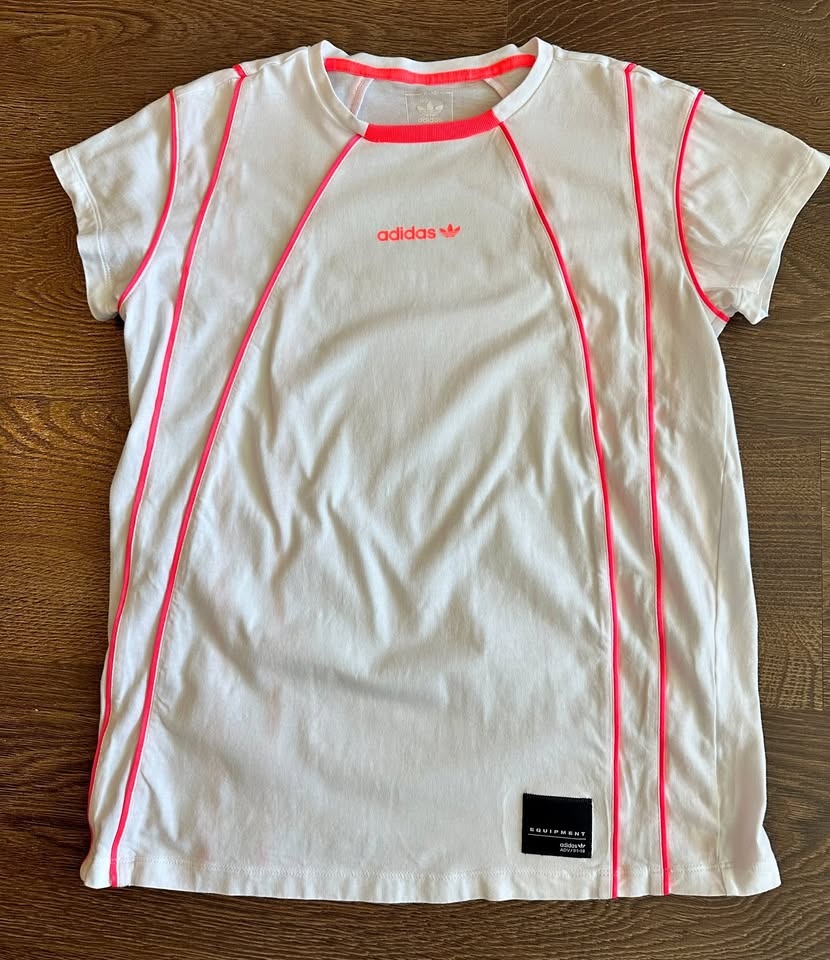 Adidas Originals T-Shirt - Size L