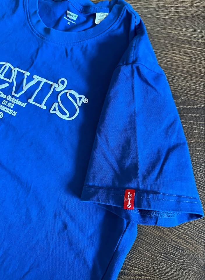 Men’s Levi’s T-Shirt - Size L - photo 2