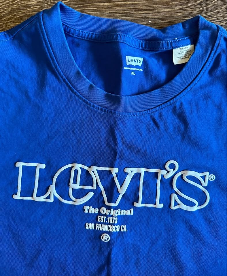 Men’s Levi’s T-Shirt - Size L - photo 3