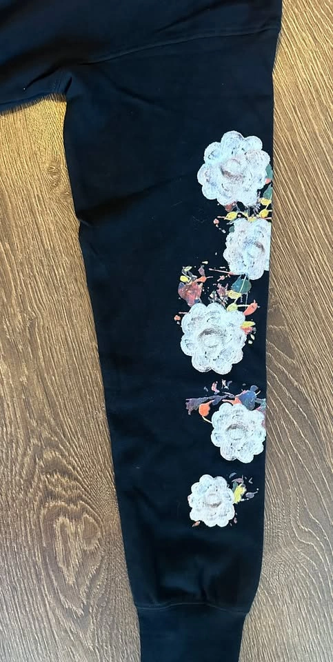 NWT UrbanCooLab G. Easy Mind Has No Gender Black Hoodie - photo 5