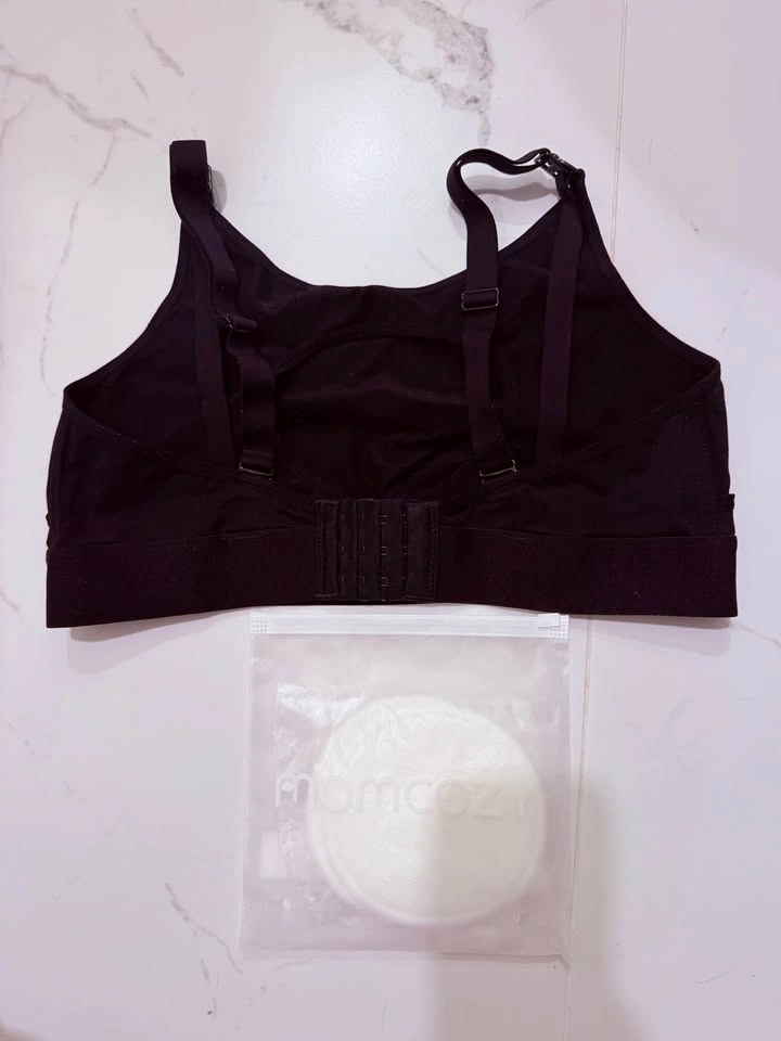Momcozy Pumping/Nursing Bra - Size Medium - photo 3