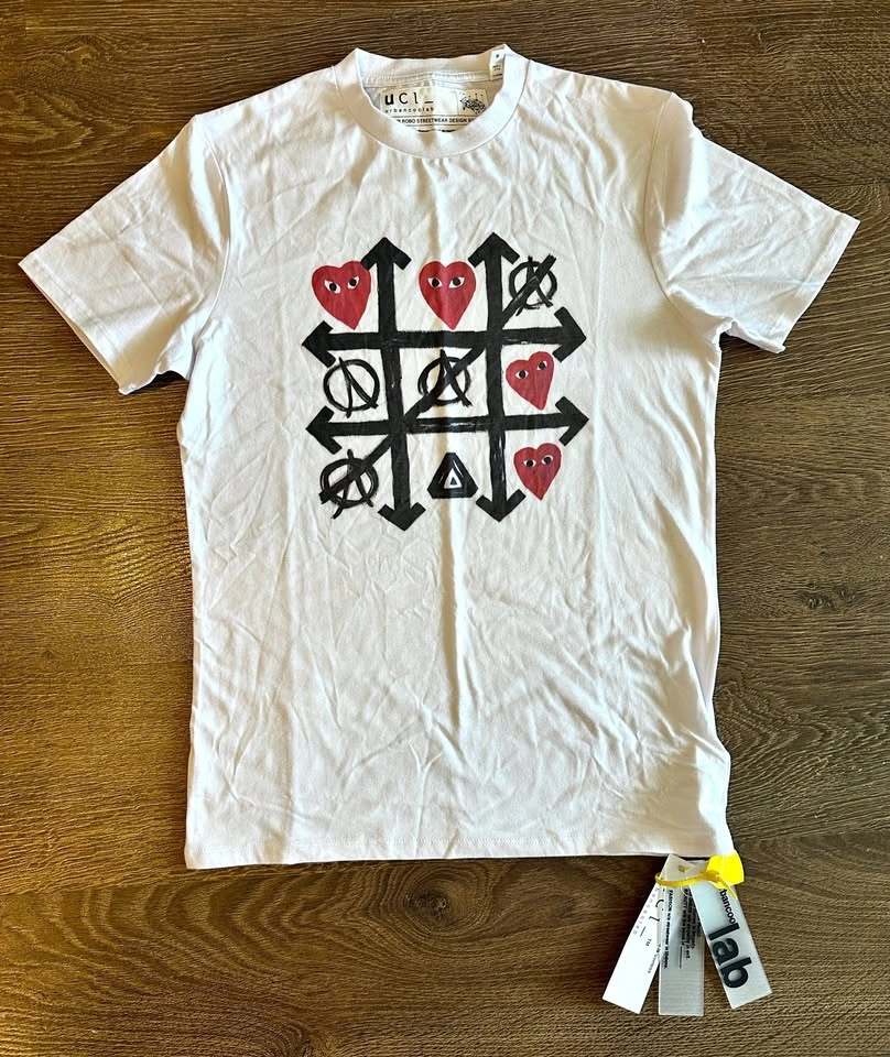 NWT UrbanCooLab Tic Tac Toe Game Changer White T-Shirt