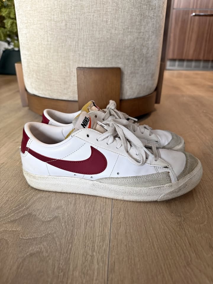 Nike Blazer Low 77 Vintage Red Sneakers - Size 8
