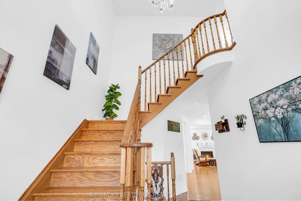 3 Beds 3 Baths - House - photo 4