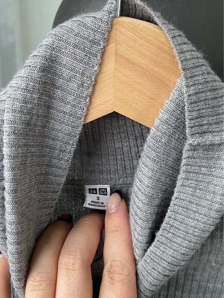 100% Wool Small Uniqlo Grey Turtleneck - photo 2