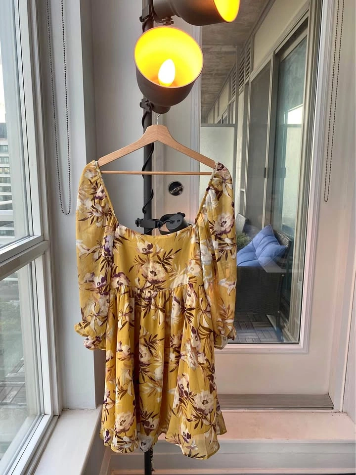 The Latest Scoop Medium Yellow Floral Dress Brand New With Tags