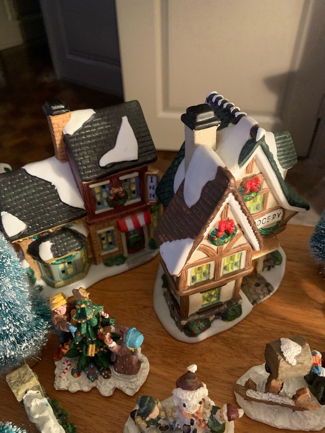 Assorted Christmas Decorations - photo 3