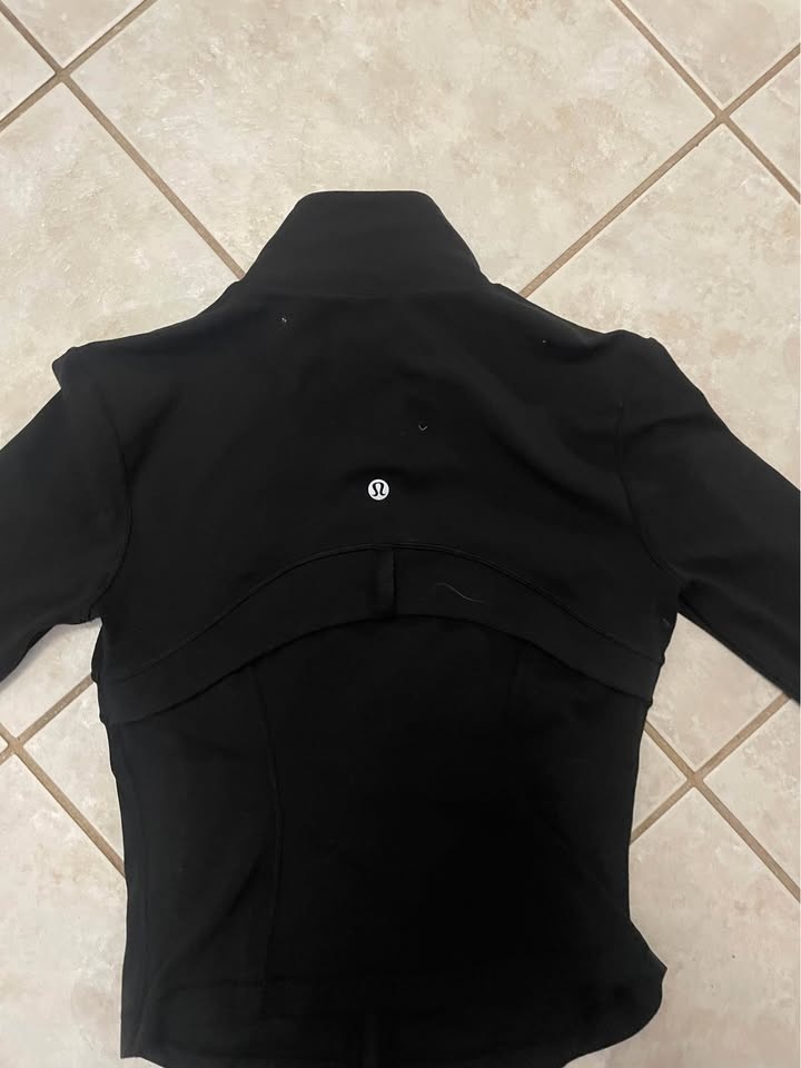 Lululemon Athletic Small Long Sleeve Shirt - photo 2