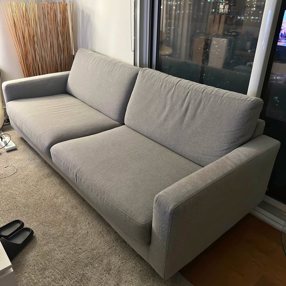 EQ3 Oskar Sofa/Couch
