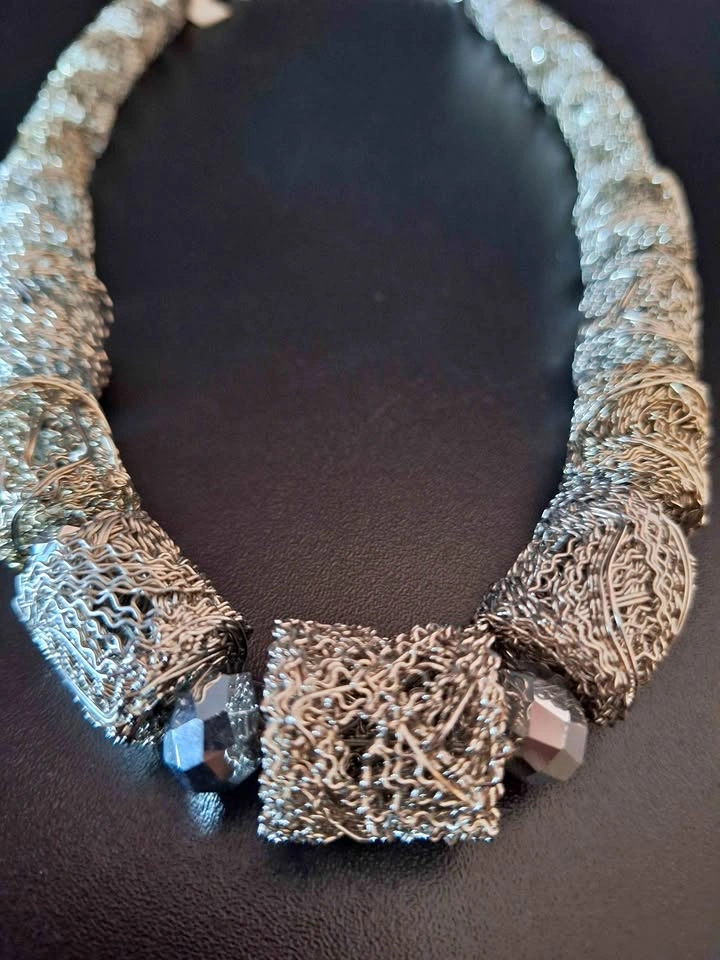 Very beautiful metallic necklace