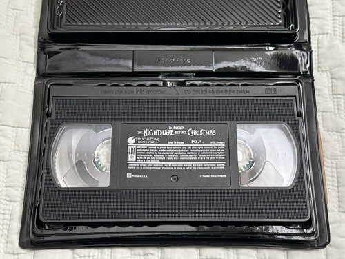 Tim Burton's The Nightmare Before Christmas (VHS, 1993) - photo 3